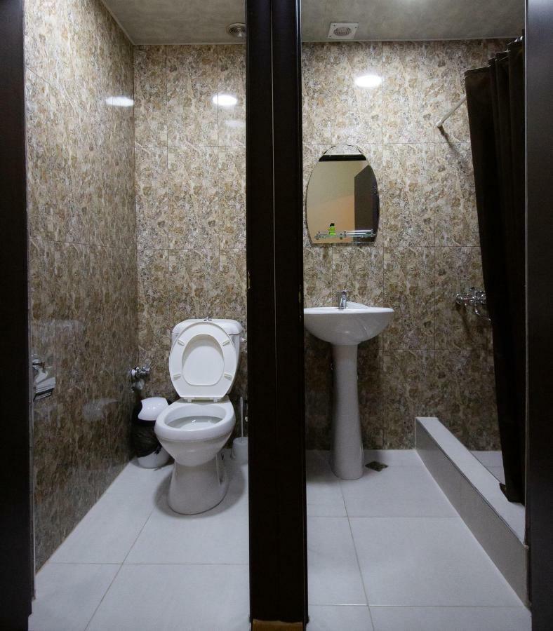 Tempus Hotel-Hostel Ереван Экстерьер фото