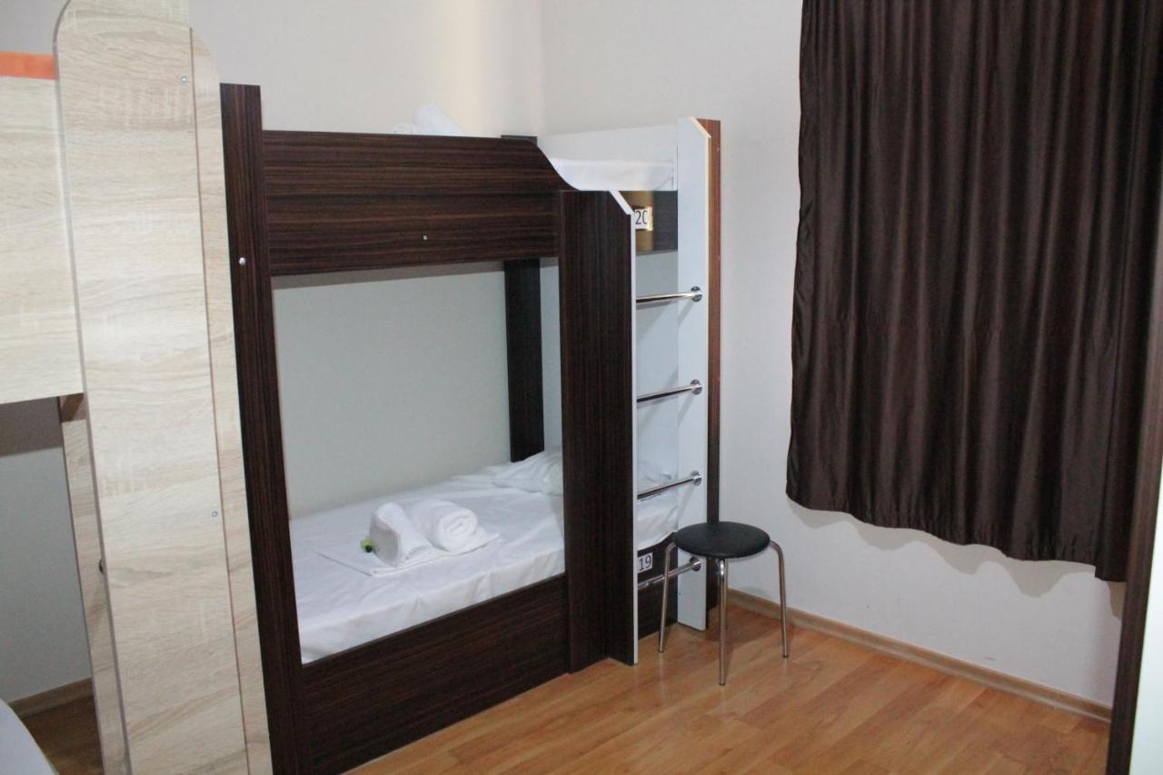 Tempus Hotel-Hostel Ереван Экстерьер фото