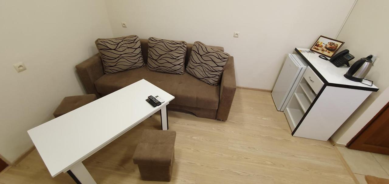 Tempus Hotel-Hostel Ереван Экстерьер фото
