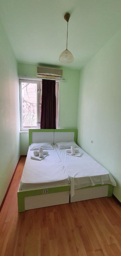 Tempus Hotel-Hostel Ереван Экстерьер фото