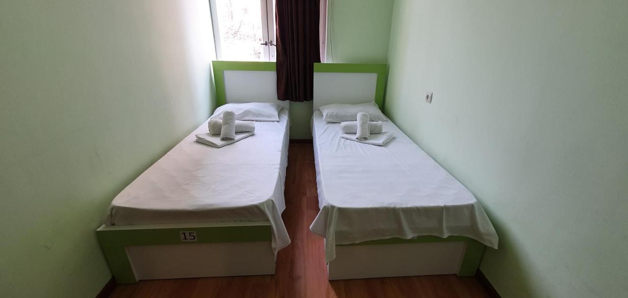 Tempus Hotel-Hostel Ереван Экстерьер фото